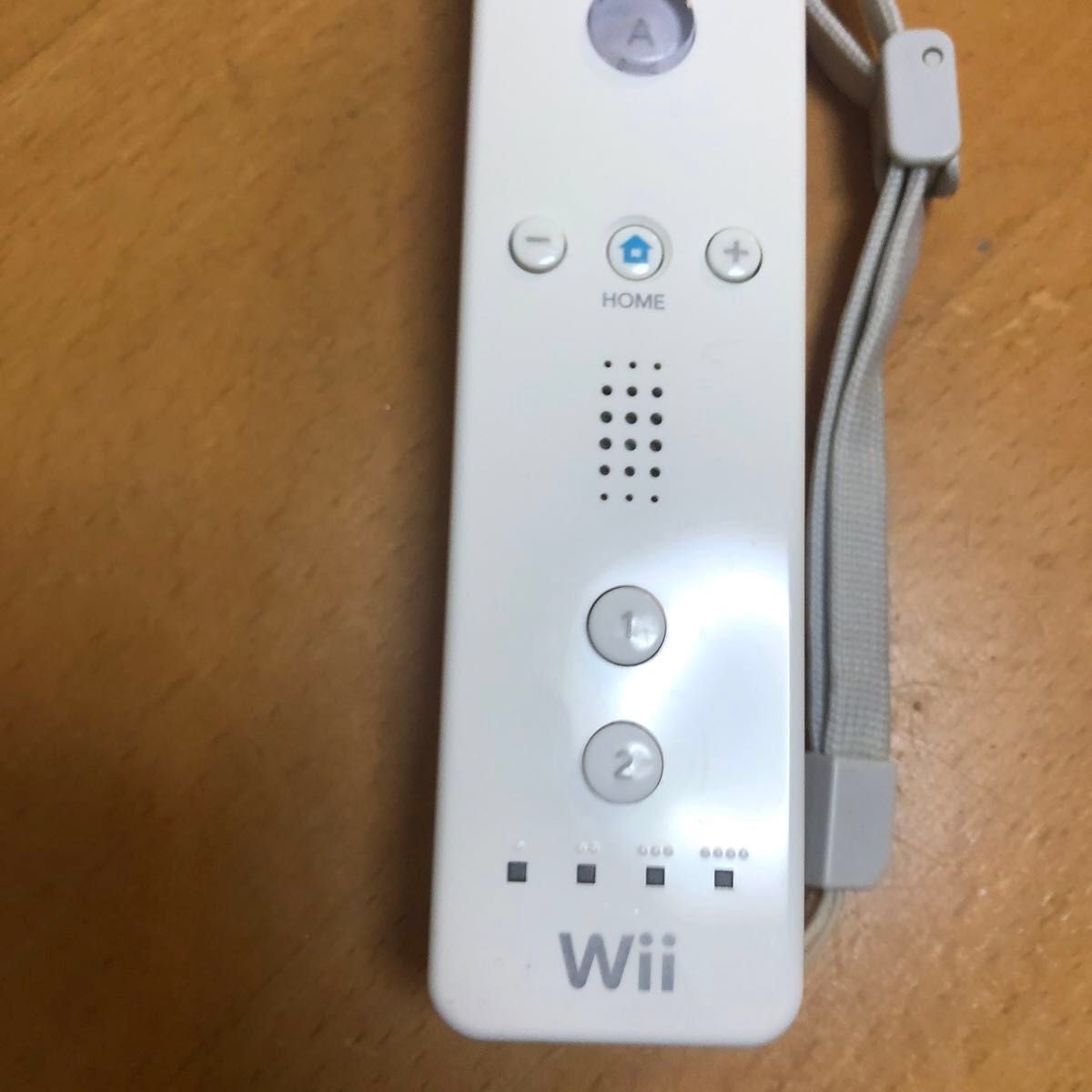  【匿名　送料無料】家庭用ゲーム機　任天堂Wiiリモコン386-1