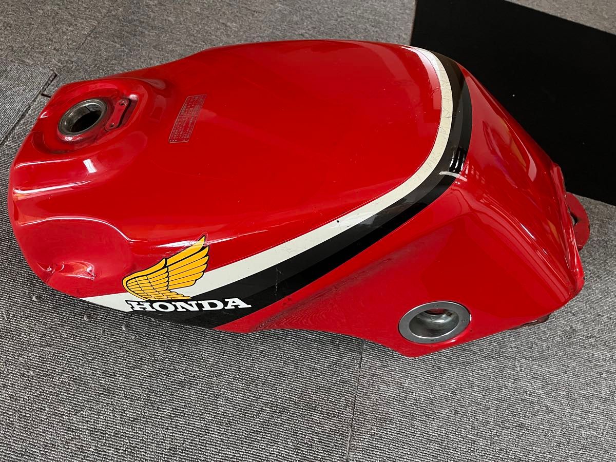 希少 オリジナル CBR400F 1型 赤色 外装 外装セット タンク 希少 オリジナル CBR400F 1型 赤色 外装 外装セット タンク