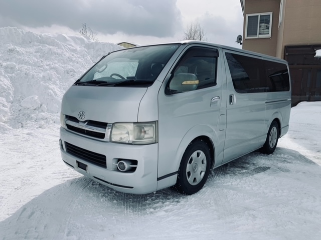 積雪地方必須の４WD ハイエース 人気の上級グレード スーパーGL! DPFトラブル少ない１型 車検取得渡（R7/3迄）_画像1