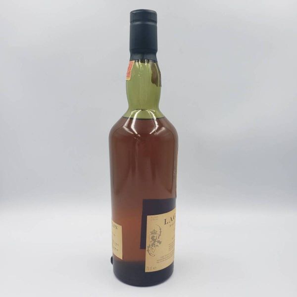 M29491(042)-29/TH20000　酒　LAGAVULIN　16年　SINGLE ISLAY MALT SCOTCH WHISKY　ラガヴーリン　スコッチ　43％　750ml　箱付き_画像5