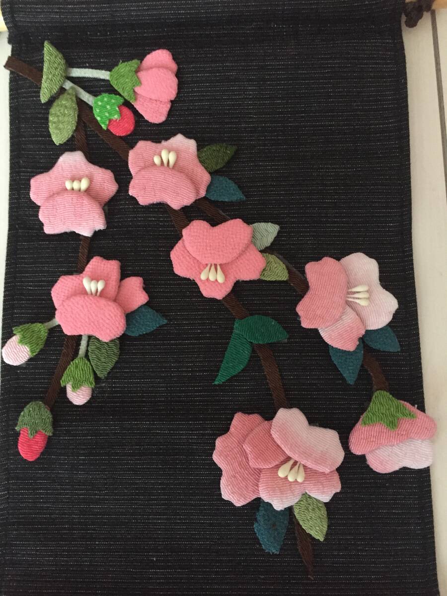 手作り　ちりめん押し絵　桜　うさぎ　お花見　３色団子　草餅　ハンドメイド　タペストリー　壁掛け　_画像2