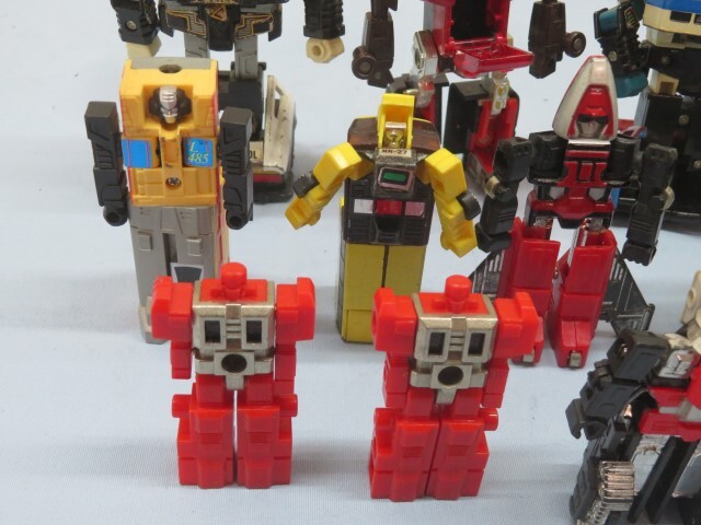 14つセット★TAKARA/HASBRO/BANDAI 1980/1982 ロボット フィギュア おもちゃ トランスフォーマー/カブトロン タカラ バンダイ 92217★！！_画像4