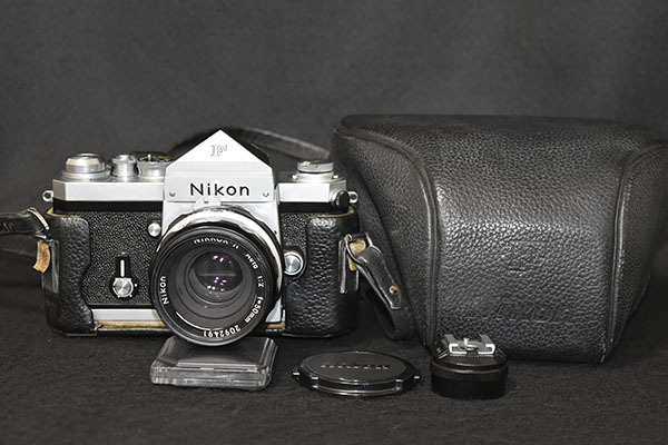 【光成】「Nikon　F・アイレベル・シルバー」NIKKORーH・AUTO１：２・F＝50㎜・２０９２４９１・稼働品_画像1