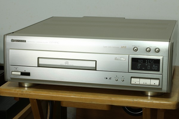 PIONEER CLD-HF9G CD/LD両面再生高級機 メンテナンス済 リモコン・取説付 完全動作品 動作保証 136_画像2