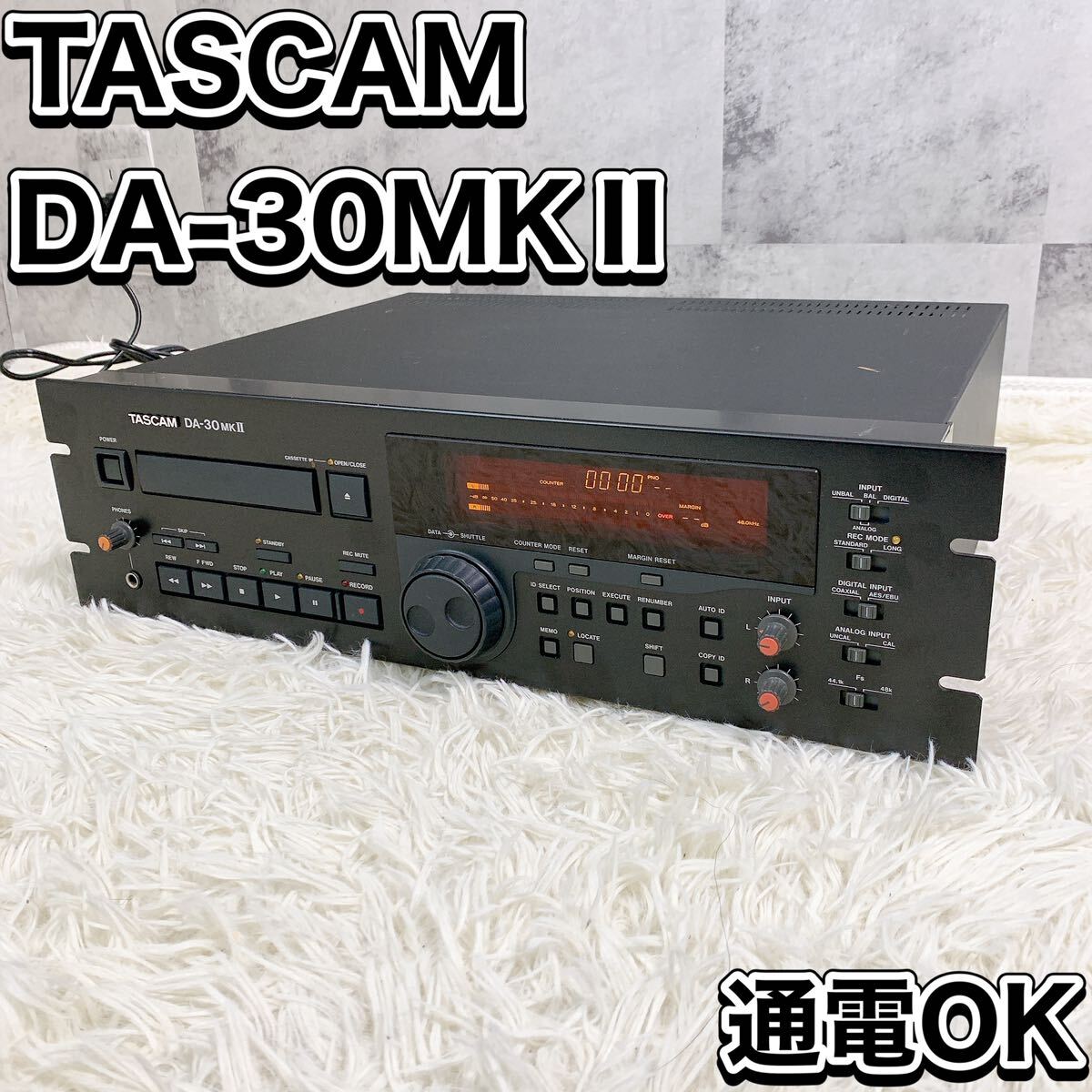 TASCAM DA-30MKⅡ タスカム DATデッキ 通電OK オーディオ機器 ジャンクの画像1
