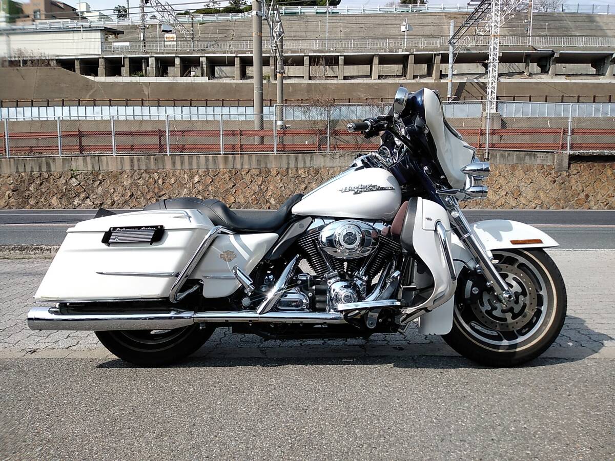 HARLEY-DAVIDSON 2008年 FLHX ストリートグライド パールホワイト カスタム多数！写真90枚以上 動画あり ( ストグラ ハーレー 神戸 )_1996年創業。神戸のバイクショップです。