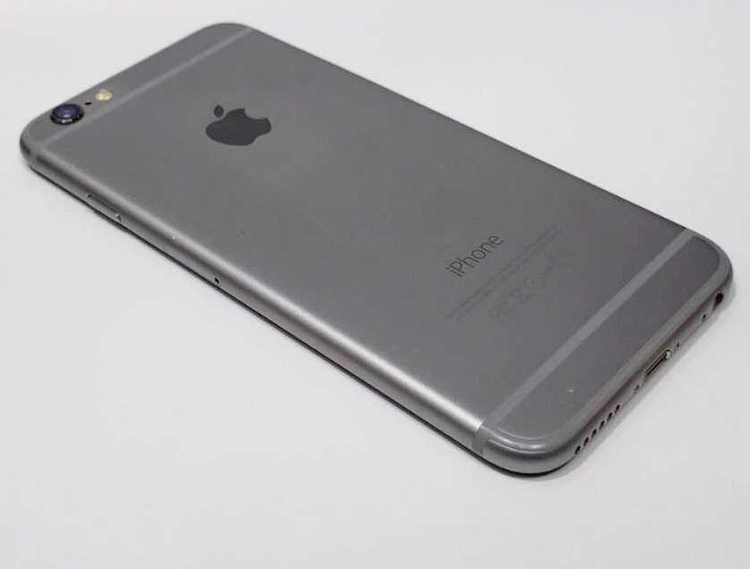 【au/判定○】新品即決 送料無料 iPhone6 128GB 美品 バッテリー最大容量100％ スペースグレイ アップル apple アイフォン6_画像7