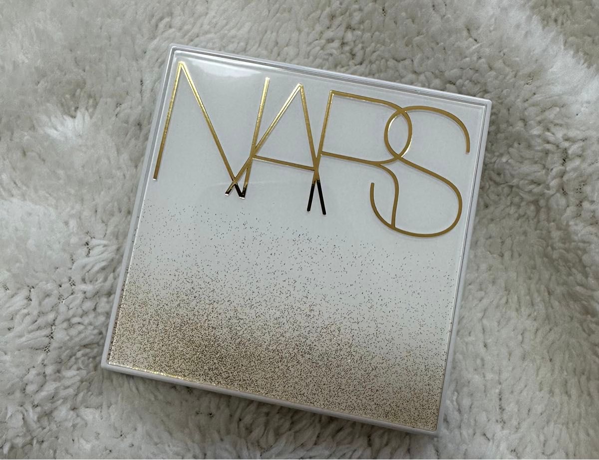 NARS エンドレスナイツ アイシャドーパレット　2023 ホリデー　限定