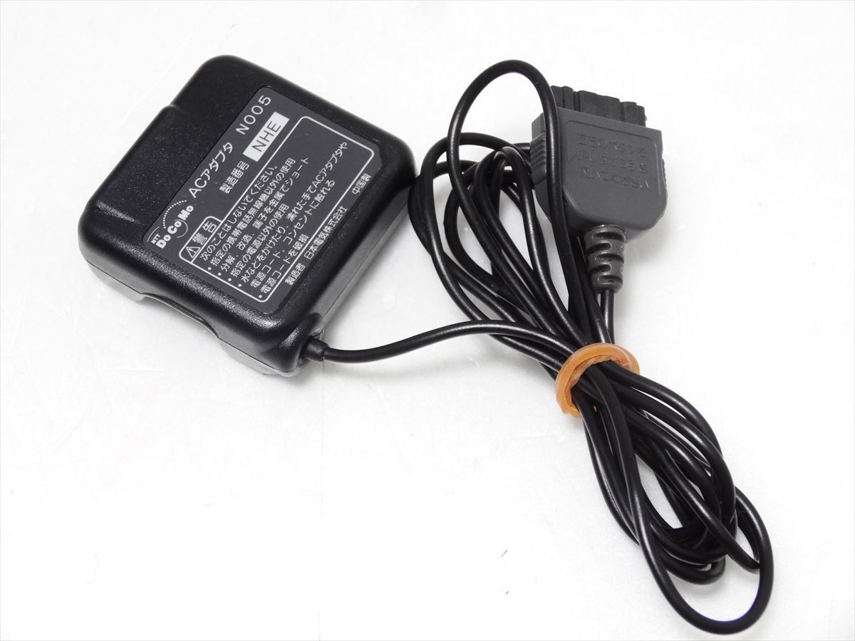 docomo N005 AC adapter DoCoMo mobile charger postage 140 jpy nhe