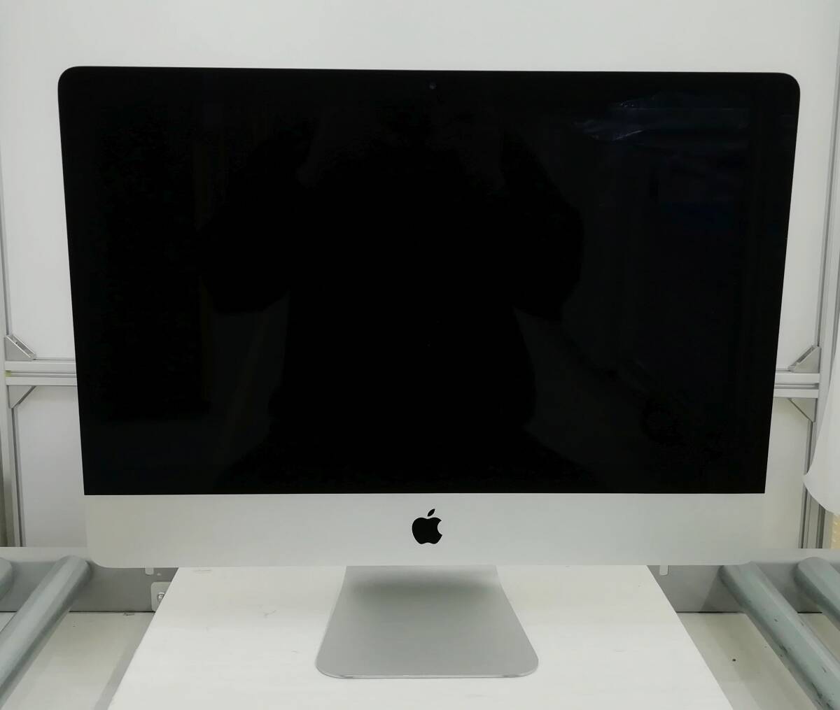 Apple iMac A1418 21.5インチ Late 2015 Corei5 5575R メモリ8GB HDD1TB OS macOS Monterey 即日発送 一週間返品保証【H24032615】_画像2