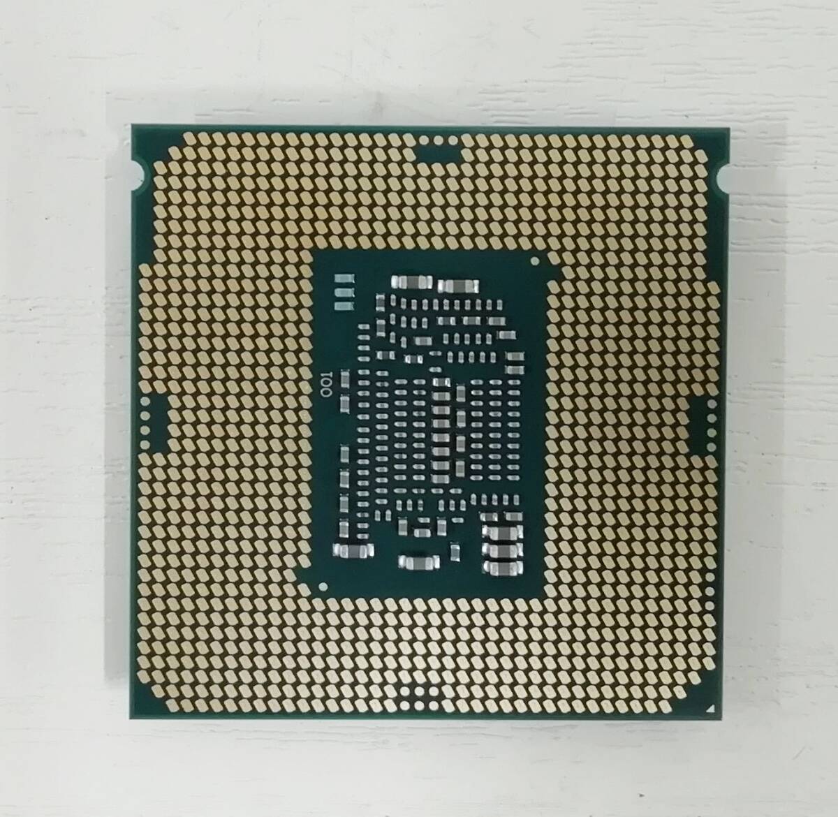 【稼動品回収】Intel Core i3-8100 SR3N5 コア4 スレッド4 キャッシュ6MB 3.60GHz FCLGA1151 第8世代 ゆうパケット発送【H24030414】の画像2