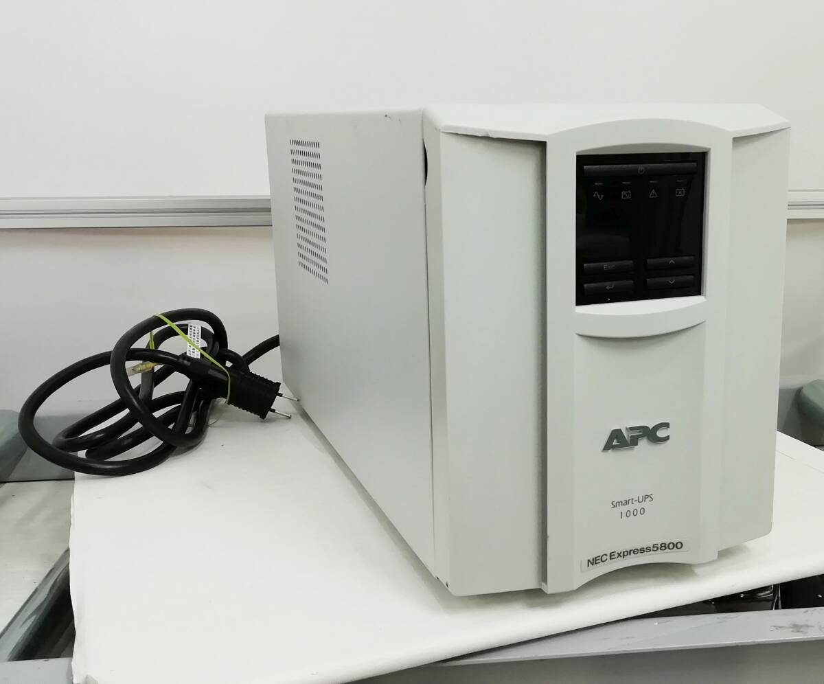 【新品互換バッテリー交換済】NEC Smart-UPS1000 NMT1000J (APC SMT1000J OEM) 新品互換バッテリー交換 UPS 一週間返品保証【H24032202】_画像1