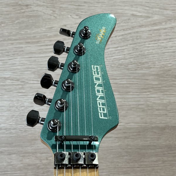 ★ FERNANDES FR-55S SUSTAINER Lite ★ フェルナンデス サスティナー ライト搭載★ FRTトレモロユニット ３.６kg ※指板にクラック有※_画像3