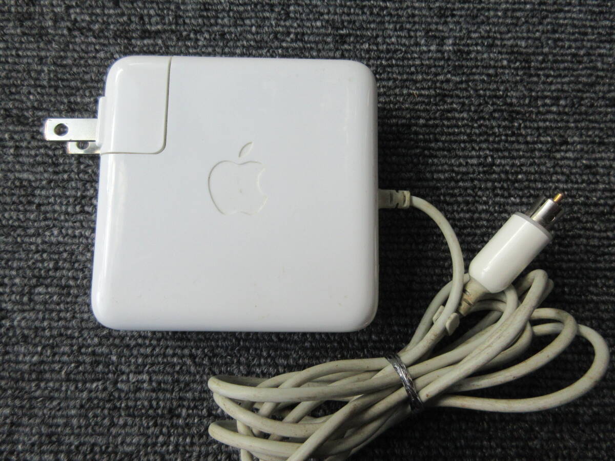Apple純正 Portable Power Adapter 65W A1021_画像1