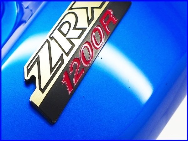 ★ 《M2》良品♪2006年 ZRX1200R 純正サイドカバーset♪ZRX1100♪_画像6