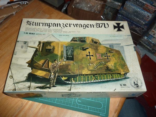 1/35 　ドイツ突撃戦車 A7V　タウロモデル TAURO MODEL WW1 STURMPANZERWAGEN A7V シュトゥルムパンツァーヴァグン_画像1