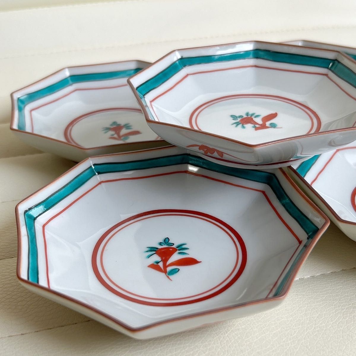 九谷焼　八角皿　５枚セット　銘々皿　赤絵　色絵　小皿　和食器　丸紋　緑