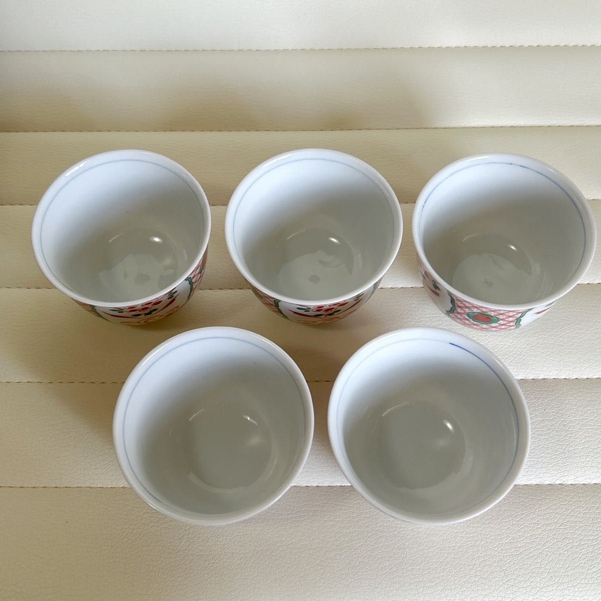 有田焼　栄山窯　赤絵の和食器セット　お茶碗5客　湯呑み5客セット　色絵　古伊万里