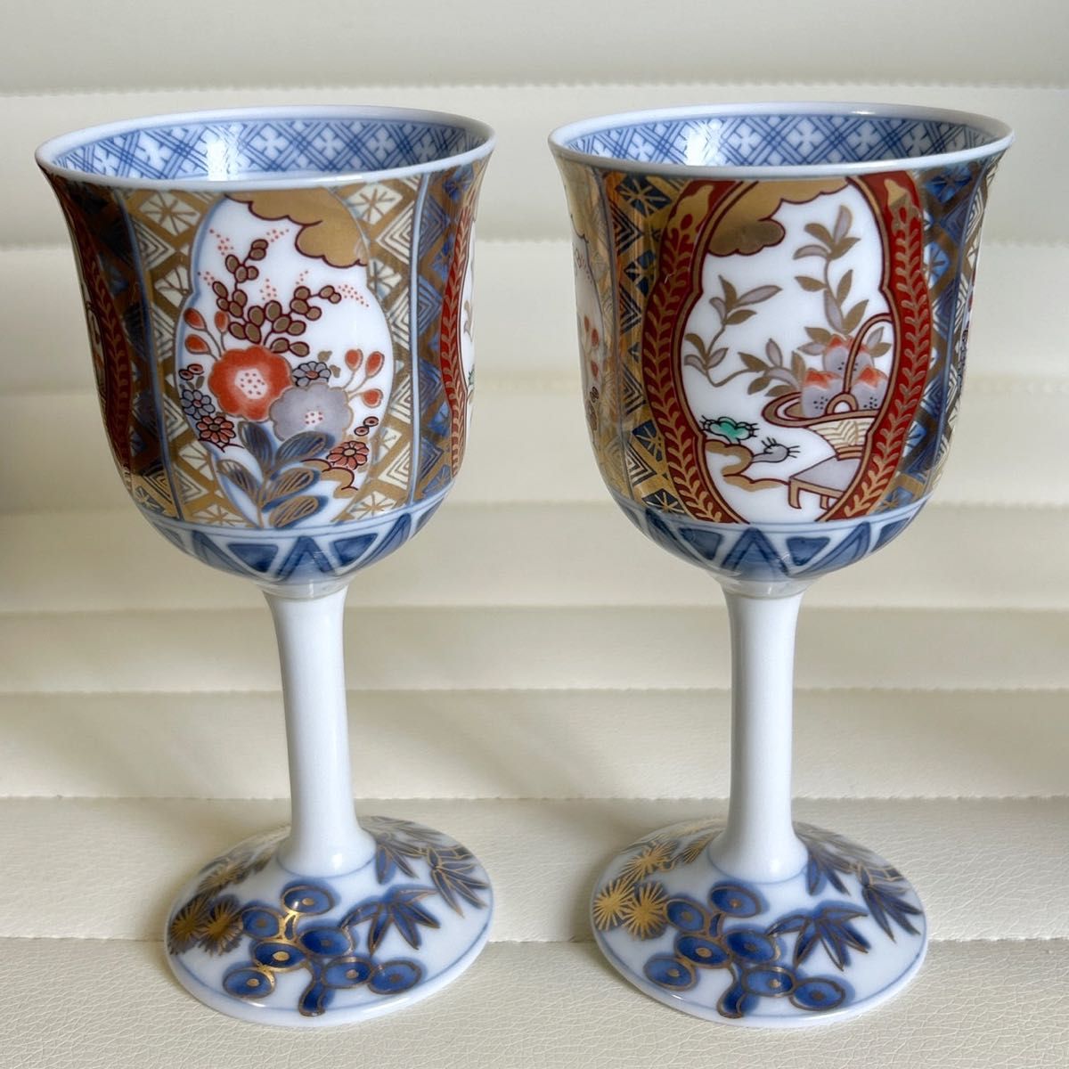 三洋陶器 龍峰窯 金彩 ワインカップ 2客セット 古伊万里 色絵 三洋陶器 龍峰窯 金彩 ワインカップ 2客セット 古伊万里 色絵