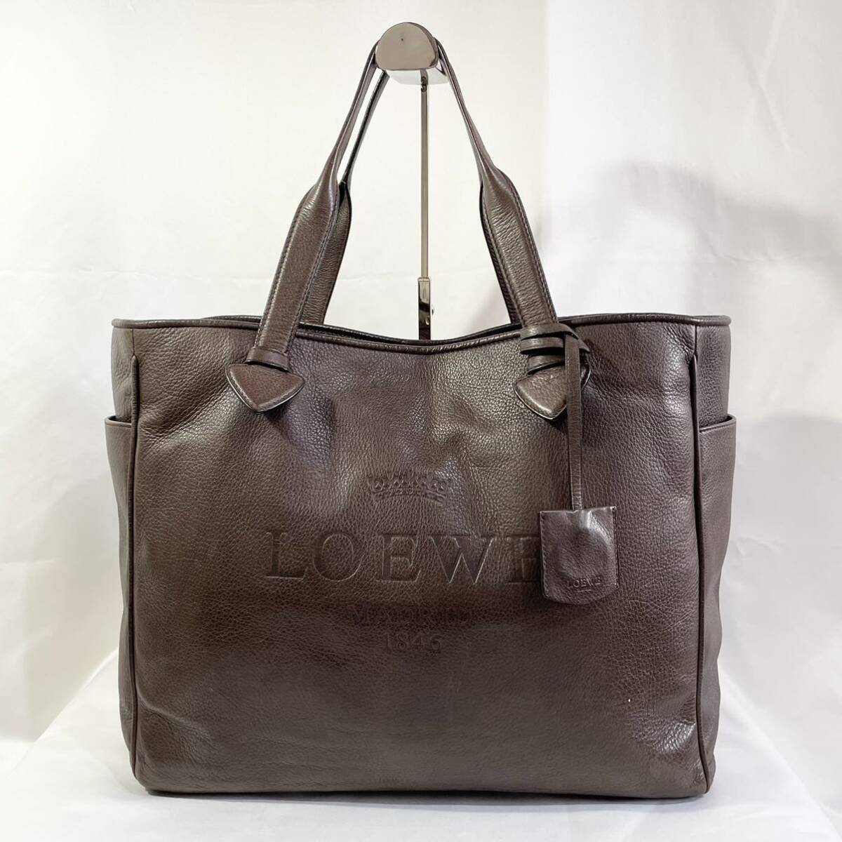 正規品 ロエベ LOEWE トートバッグ ヘリテージ キーリング付き ブラウン 茶色 レザー 革 肩掛け 大容量 ビジネス A4収納 型押しロゴ かばんの画像2