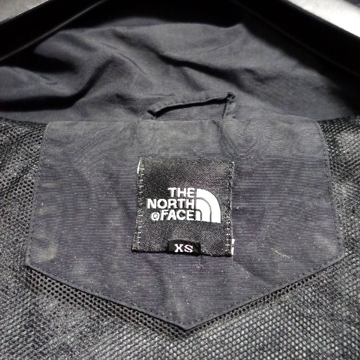 THE NORTH FACE ノースフェイス 腕ロゴ マウンテンパーカー メンズ XSサイズ 正規品 ブラック A4963_画像7