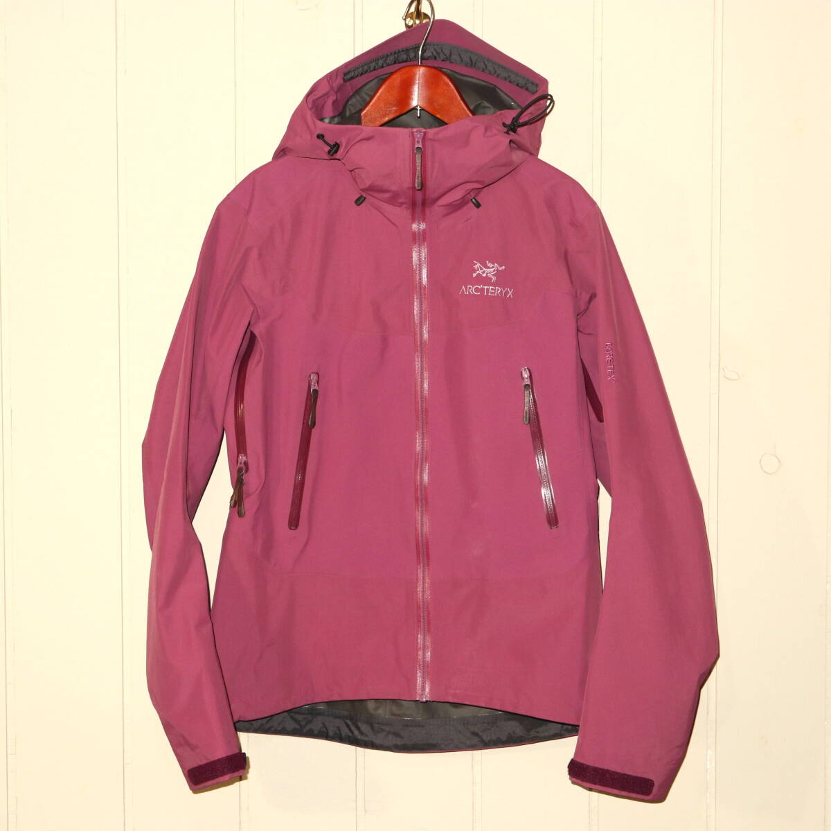 Arc'teryx　アークテリクス　Beta sl Hybrid Jacket　マウンテンパーカー　woman XS ／ レディース　Arcteryx　ベータSL SL　ゴアテックス