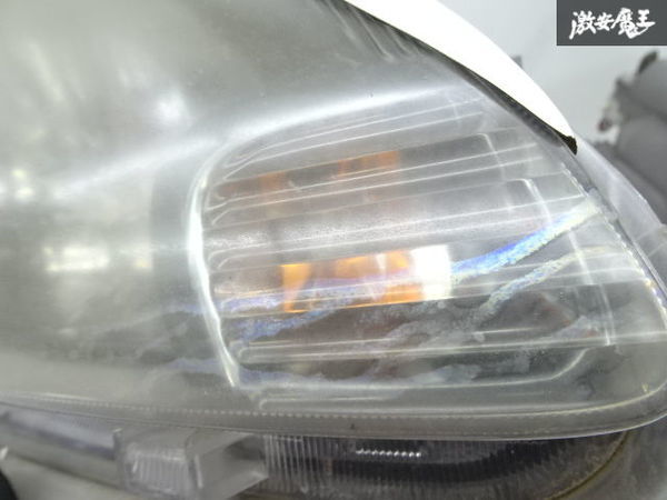 トヨタ 純正 QNC10 パッソ レーシー HID ヘッドランプ ヘッドライト 左右セット HID点灯OK アイライン Ｗ126 棚 10-5_浸水