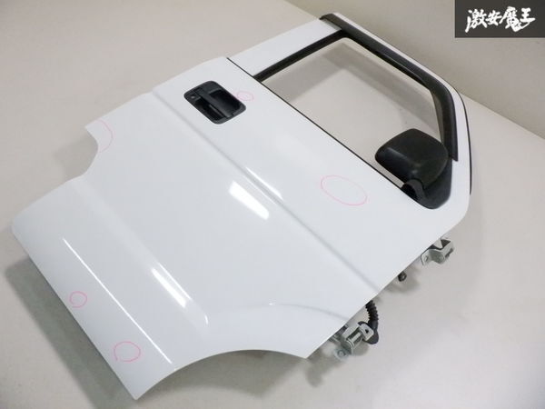 スズキ 純正 DA64V エブリイ バン フロント ドア パネル 右 右側 運転席側 白系 ホワイト ガラス ドアミラー バイザー 即納 棚2F-G_画像3