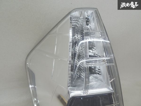 【点灯OK】 トヨタ 純正 ZVW40 ZVW41 プリウスα 前期 LED テールライト ランプ 左 左側 助手席側 STANLEY 47-46 割れ無し 即納 棚J-8_画像2