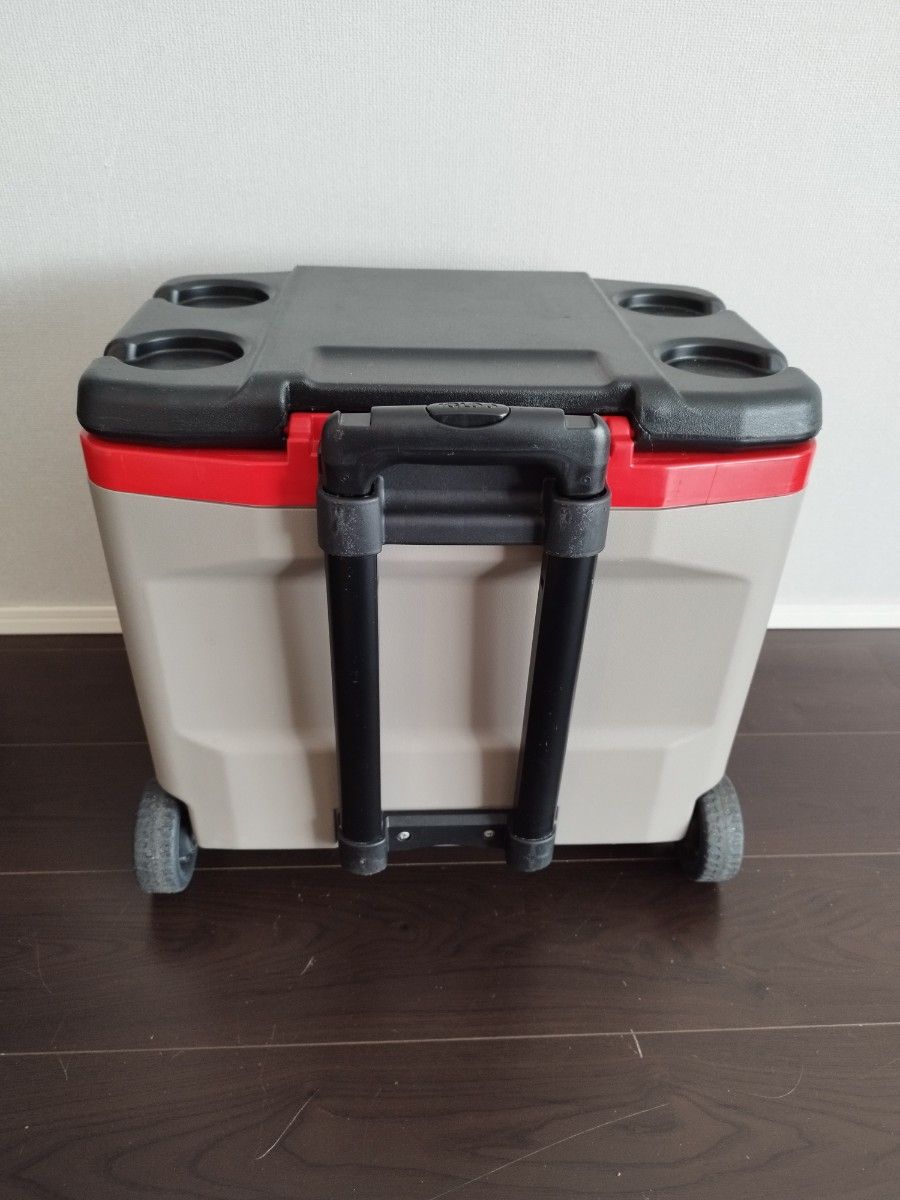イグルー IGLOO クーラーボックス 26L カンタム 28ローラー イグルー IGLOO クーラーボックス 26L カンタム 28ローラー