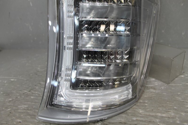 ステップワゴン スパーダ Z 後期 (RK5 RK6) 純正 スタンレー 右 テールライト テールランプ LED全点灯OK 右側 クリア W0587 p044337_画像3