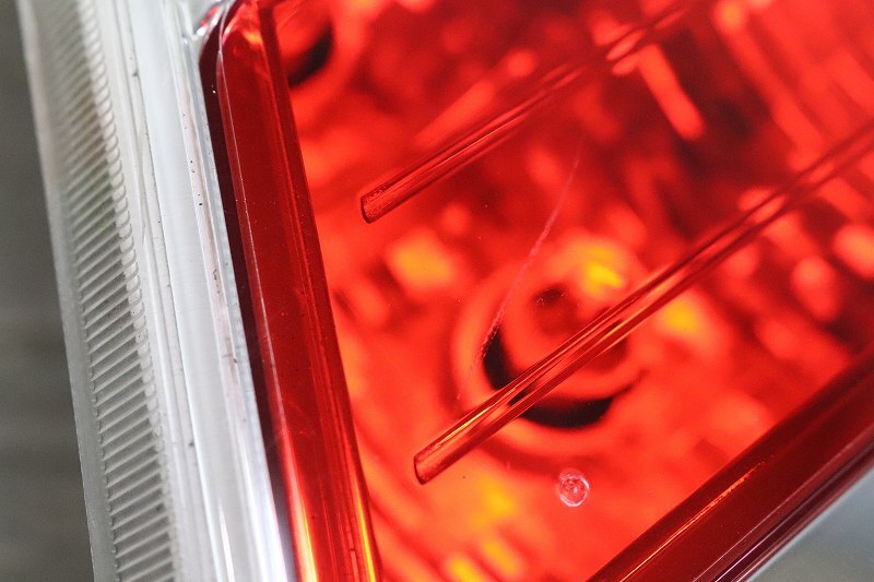  Volvo V70 T4 SE BB4164TW Volvo original right tail lamp tail light finisher set 3582 p043634