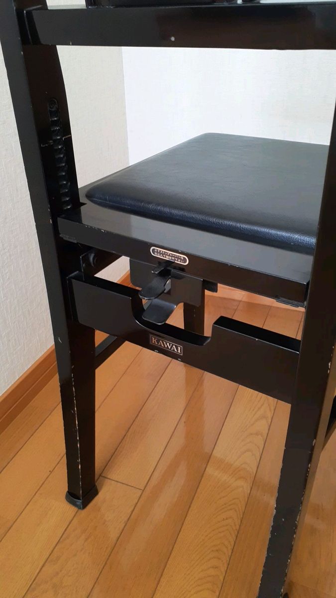 KAWAI ピアノ椅子イス カワイ トムソン椅子 高さ調整可能 ブラック黒 KAWAI ピアノ椅子イス カワイ トムソン椅子 高さ調整可能