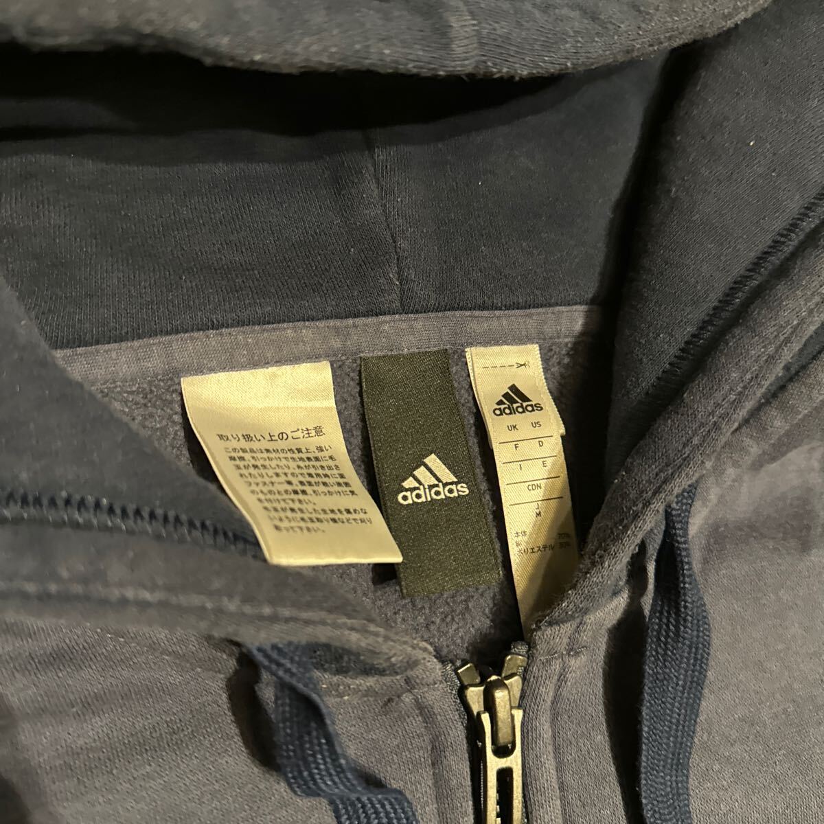 adidas ジップアップパーカー SIZE M _画像5