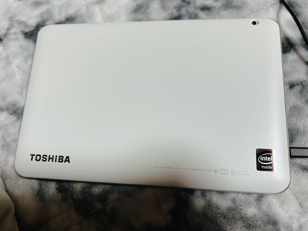 TOSHIBA A204 AT10-B タブレット　ホワイト