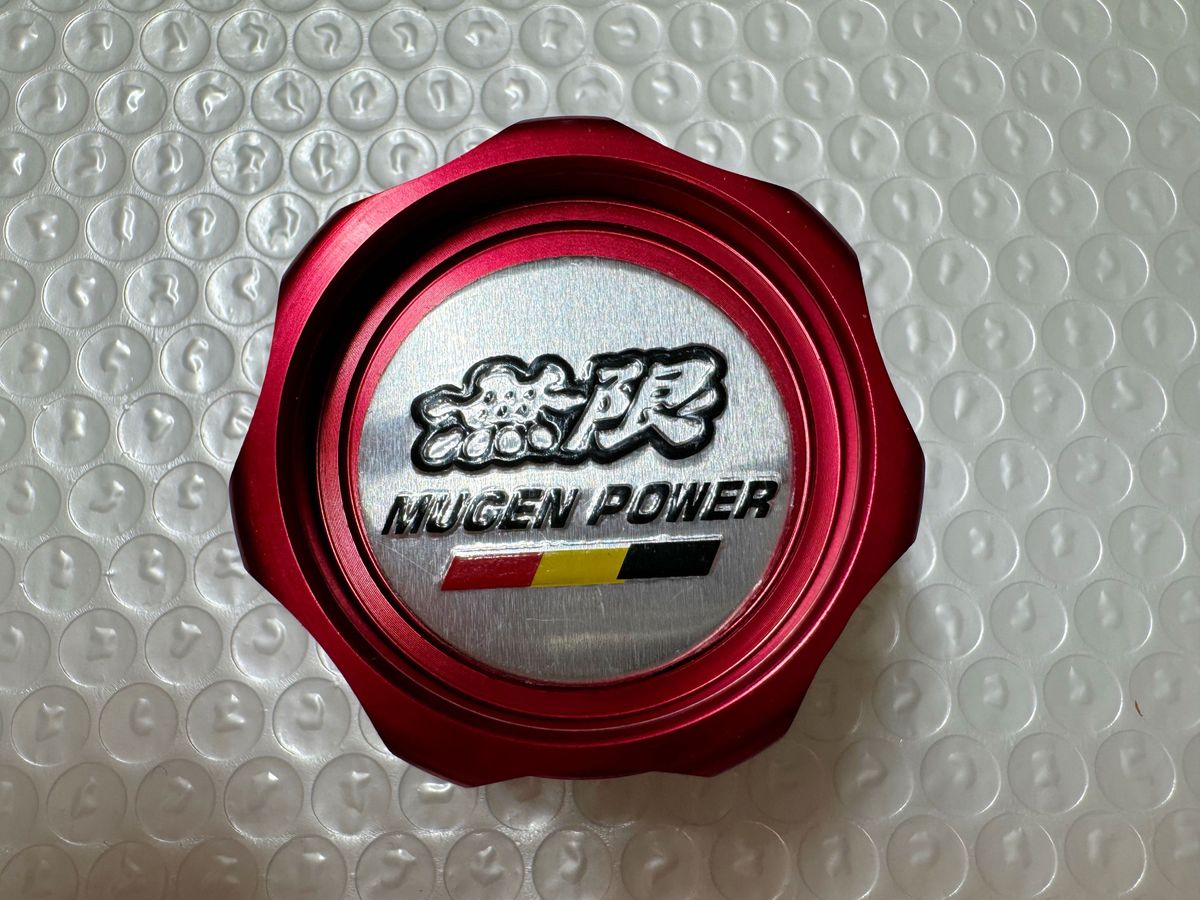 ホンダ　無限　MUGEN  オイルフィラーキャップ　アルミ製　レッド