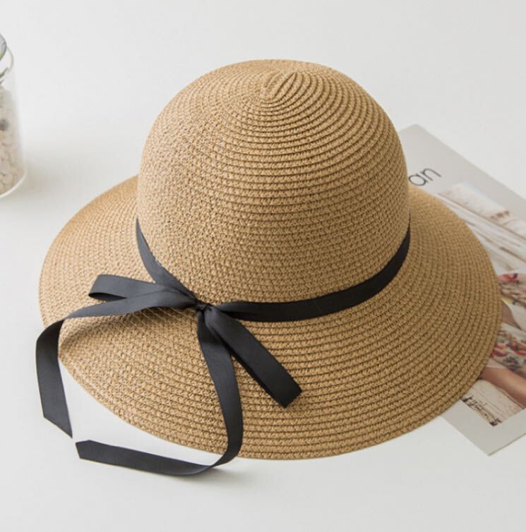 Соломенная шляпа шляпа дама летний бассейн