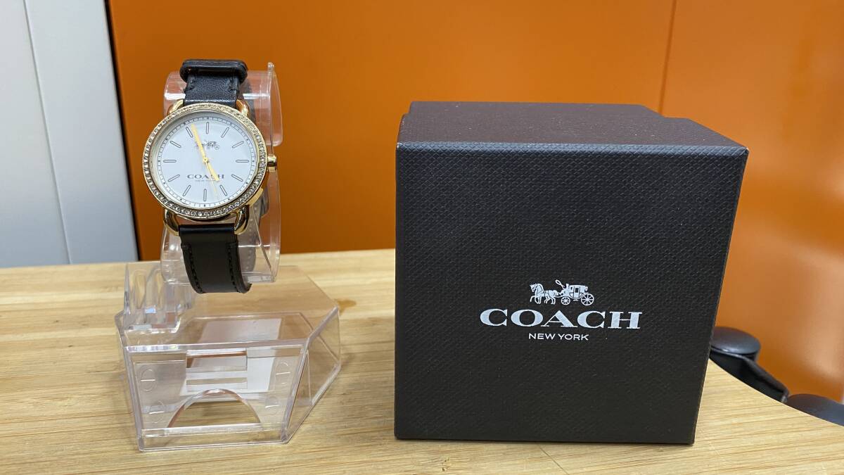 【電池交換済/美品】コーチ レディース腕時計 CA105.7.95.120S COACH ラインストーンベゼルの画像2