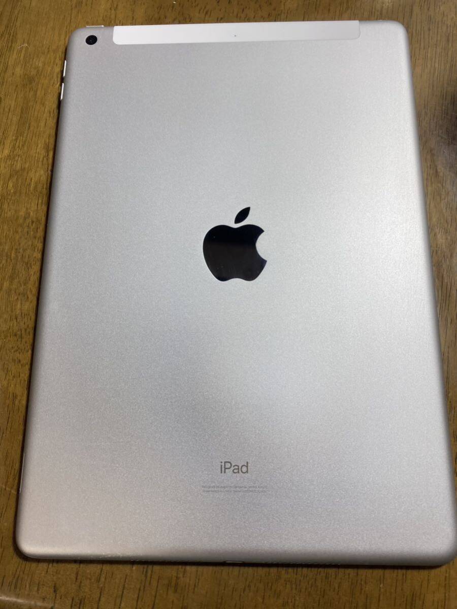 送料無料 au Apple iPad 第8世代 32GB シルバー 中古 本体 SIMフリー
