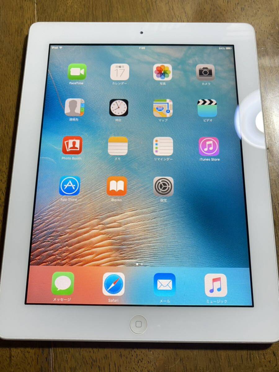 送料無料 Apple iPad 第2世代 16GB シルバー 中古 本体 Wi-Fiモデル 訳あり品の画像2