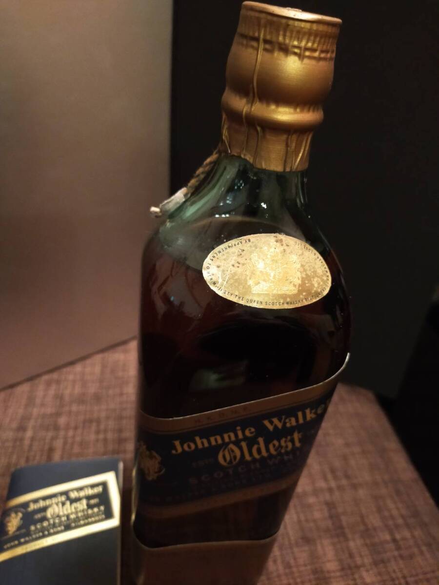 Johnnie Walker ジョニーウォーカー ブルーラベル オールデスト スコッチウイスキー 750ml 43％ 化粧箱(被せ蓋の下部が一部破損)の画像8