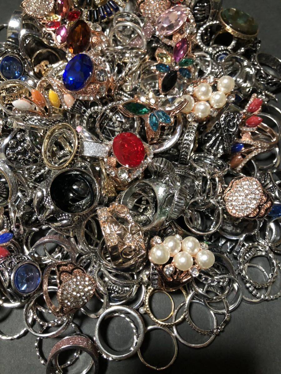 アクセサリーまとめ売り指輪 リング 総重量1.4kg以上 昭和レトロ指輪 ヴィンテージ系 装飾品 大量 セット まとめて ジャンク品含むの画像3