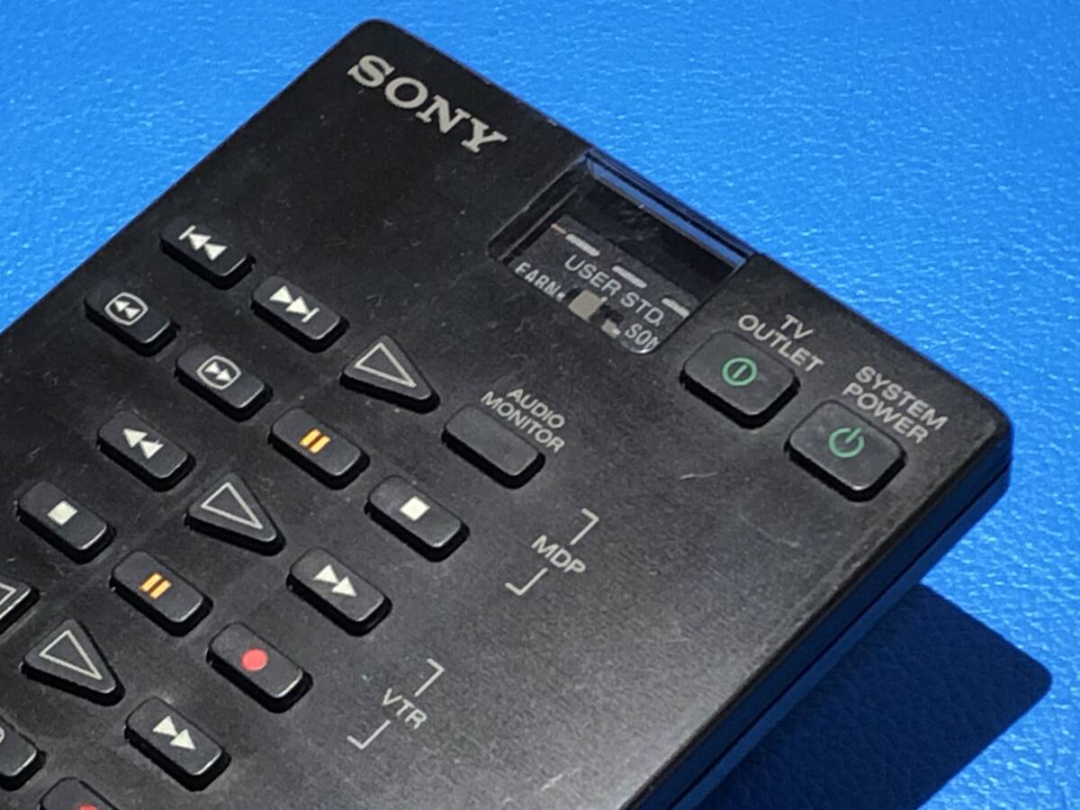 送料無料 中古 SONY ソニー AVアンプ オーディオ リモコン RM-P900 除菌 清掃済 安心の保証有 (管理No 12-65)_画像2