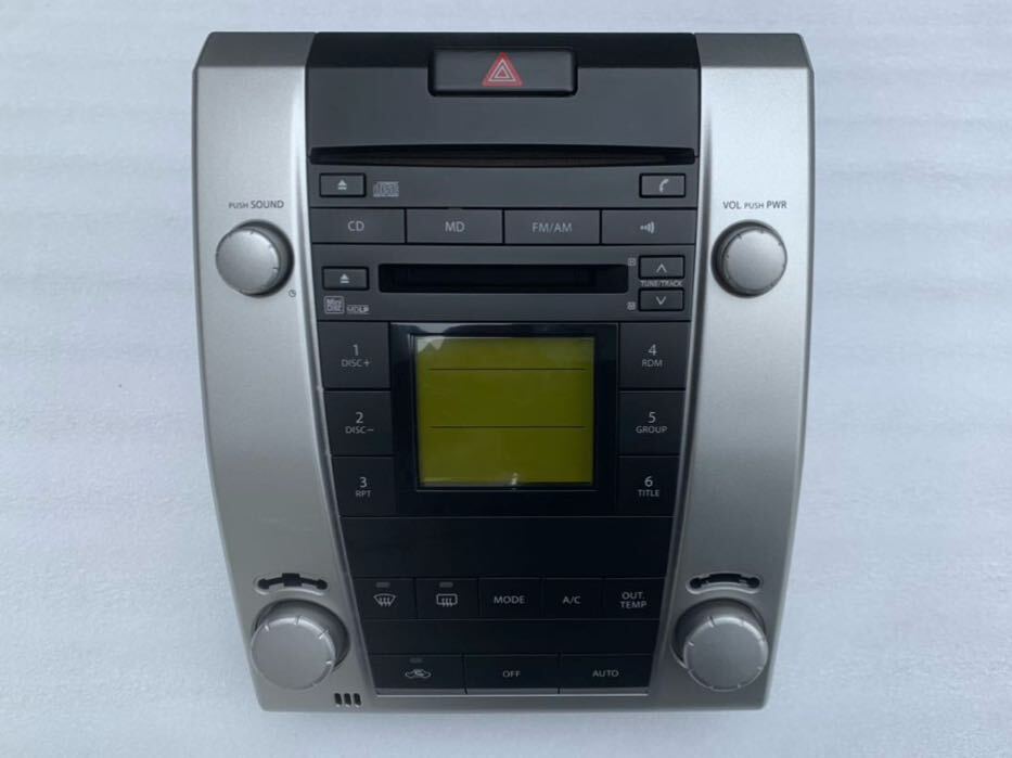 スズキ ワゴンR MH22S 純正オーディオデッキ CD MD _画像1