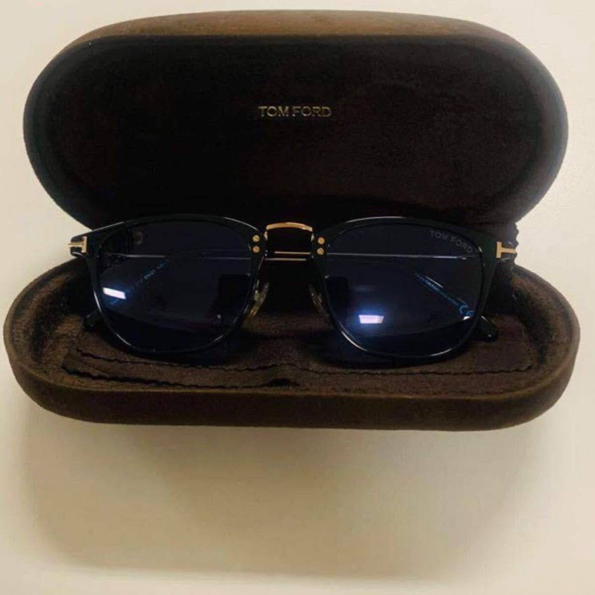 美品 TOM FORD トムフォード TF672 朝倉未来着用 黒×金 ブルー 美品 TOM FORD トムフォード TF672 朝倉未来着用 黒×金 ブルー