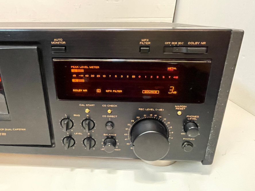 1000円スタート　TEAC Model V-7000 カセットデッキ_画像8