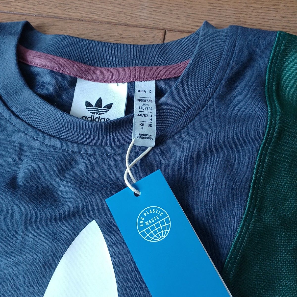 adidas カラーブロックTシャツ