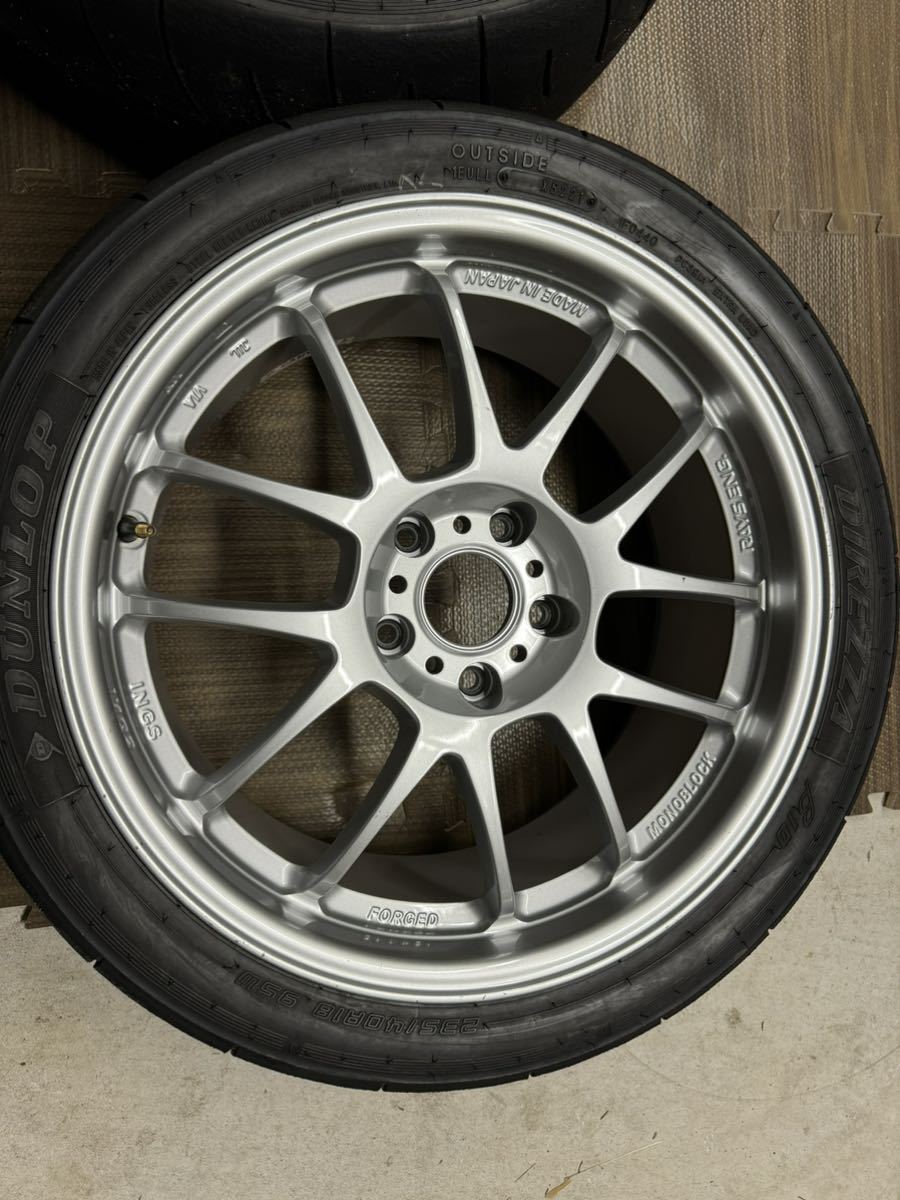 RAYS製 ings TS-06 18×8j+43 5H 114.3 希少 ダンロップβ10 235/40/R18付き レイズ イングス 鍛造 ハブ径約73mm CR シルバー 2本 GRヤリス_画像3