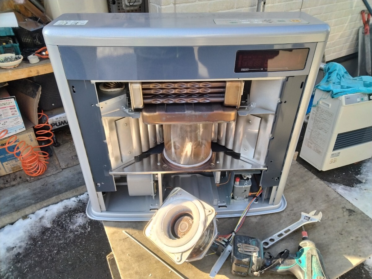 Yahoo!オークション - 札幌発 コロナFF石油ストーブスペースネオ Yahoo!オークション - 札幌発 コロナFF石油ストーブスペースネオ