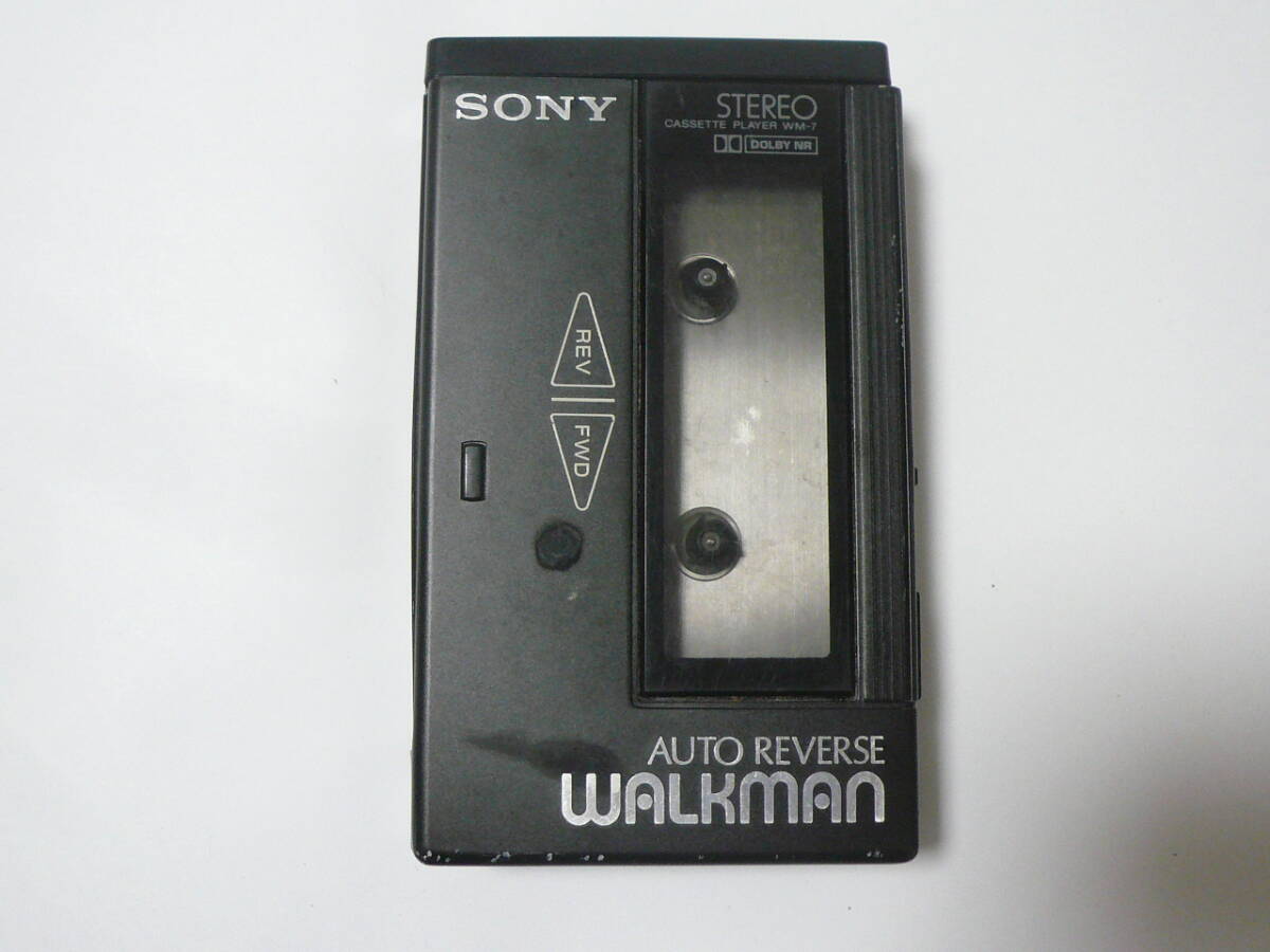 SONY ソニー WM-7 WALKMAN カセットウォークマン★通電ジャンク_画像1